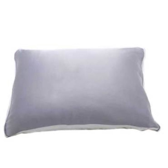 NWT Silked Pillow Case - Picture 1 of 12